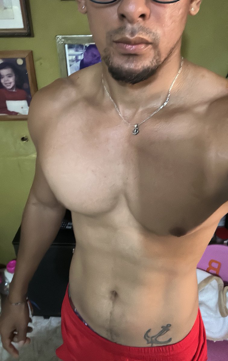heisel06's tweet photo. Home workout!🏋️‍♀️ https://t.co/79N65z8oPH