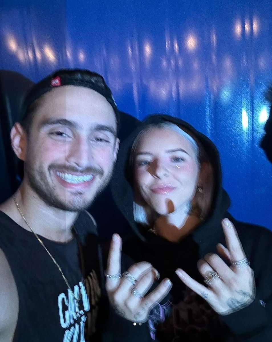 Ahhhhhhh <a href="/deobaldia/">Diego De Obaldía 🇵🇦</a> NOS REPRESENTAAAAAA!!! DILE QUE LA AMAMOOOOOOOOS!! <a href="/itsyoungmiko/">it’s baby miko 💗</a> 😩😩😩😩😩😩😩😩😩😩😩