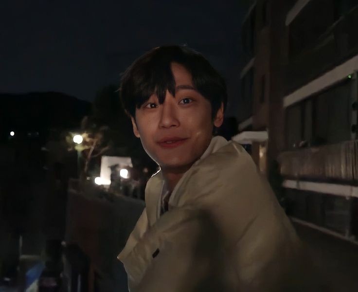 cathacllysm's tweet image. Tama, 1994. Ingat tanggal dan bulan lahir tapi suka lupa nama panjang selain nama panggil. Gemari kopi sejak masih sekolah hingga sekarang. Kalau yang di sana, suka kopi?