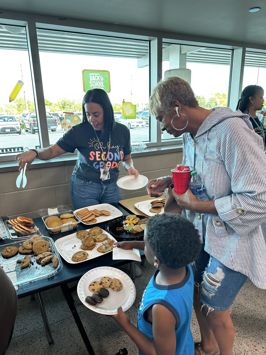 A GRAND time was had celebrating our grandparents at our First Annual Grandparents Bingo!  #alvinisd