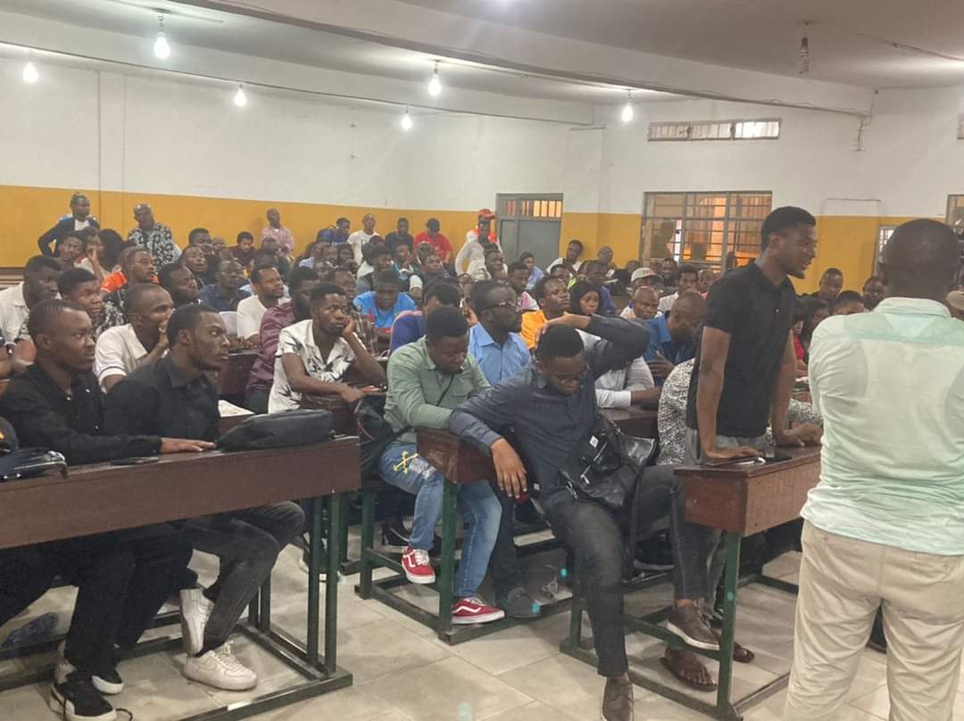 YvesBuya1's tweet photo. #RDC #ISIPA
COMMUNIQUÉ A L’ATTENTION DES ETUDIANTS FINALISTES
Le Secrétaire Général Académique informe ce qui suit :
Sursis de 48 heures (du vendredi 08/09/2023 au Samedi 09/09/2023) pour le dépôt des recours des finalistes ; https://t.co/vLEfdXW7Hh