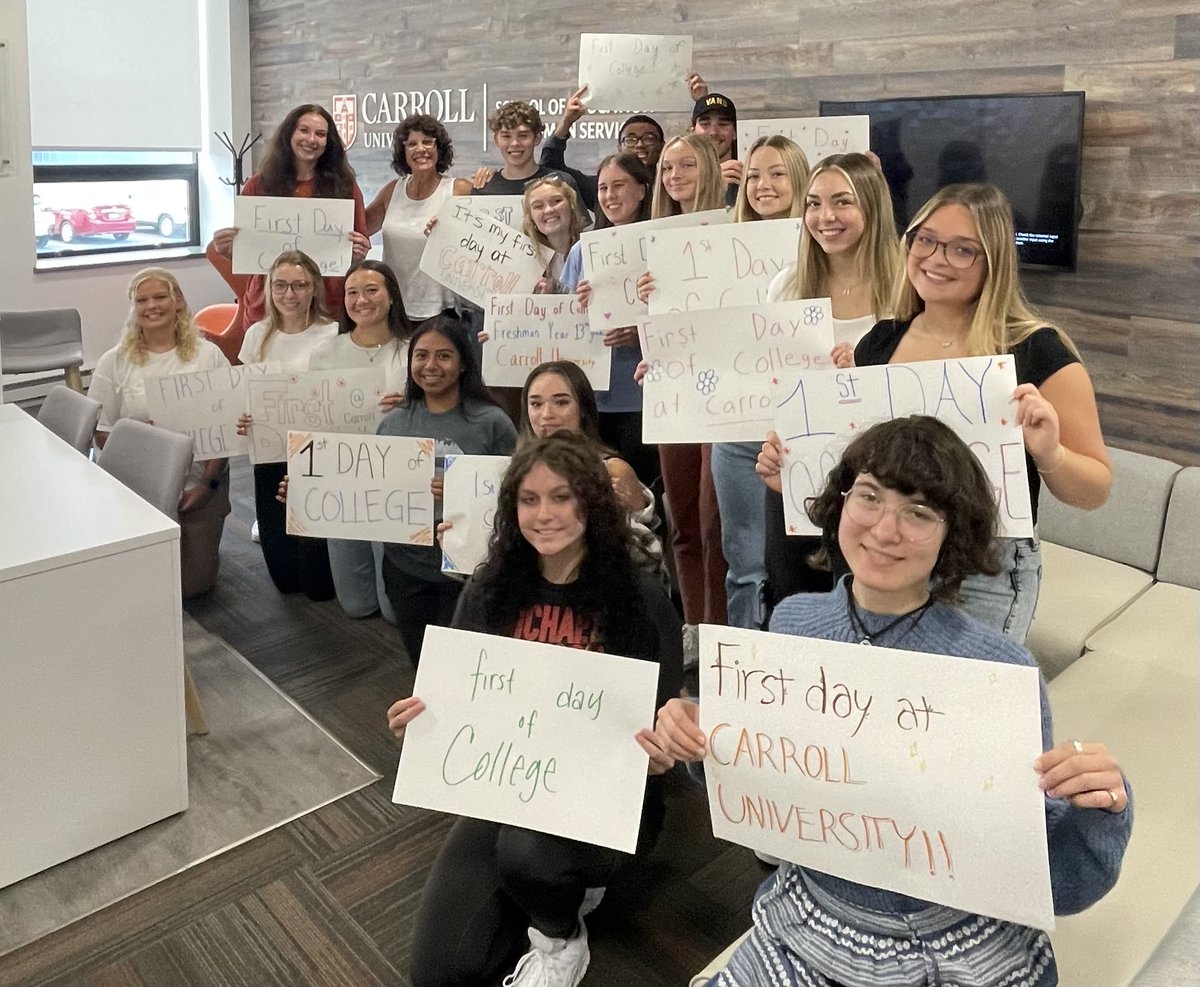 First Day ⁦<a href="/carrollu/">Carroll University</a>⁩ with my CCS group!  It’s going to be a great semester!
#firstday #firstdayofcollege #carrolluniversity #firstyear
