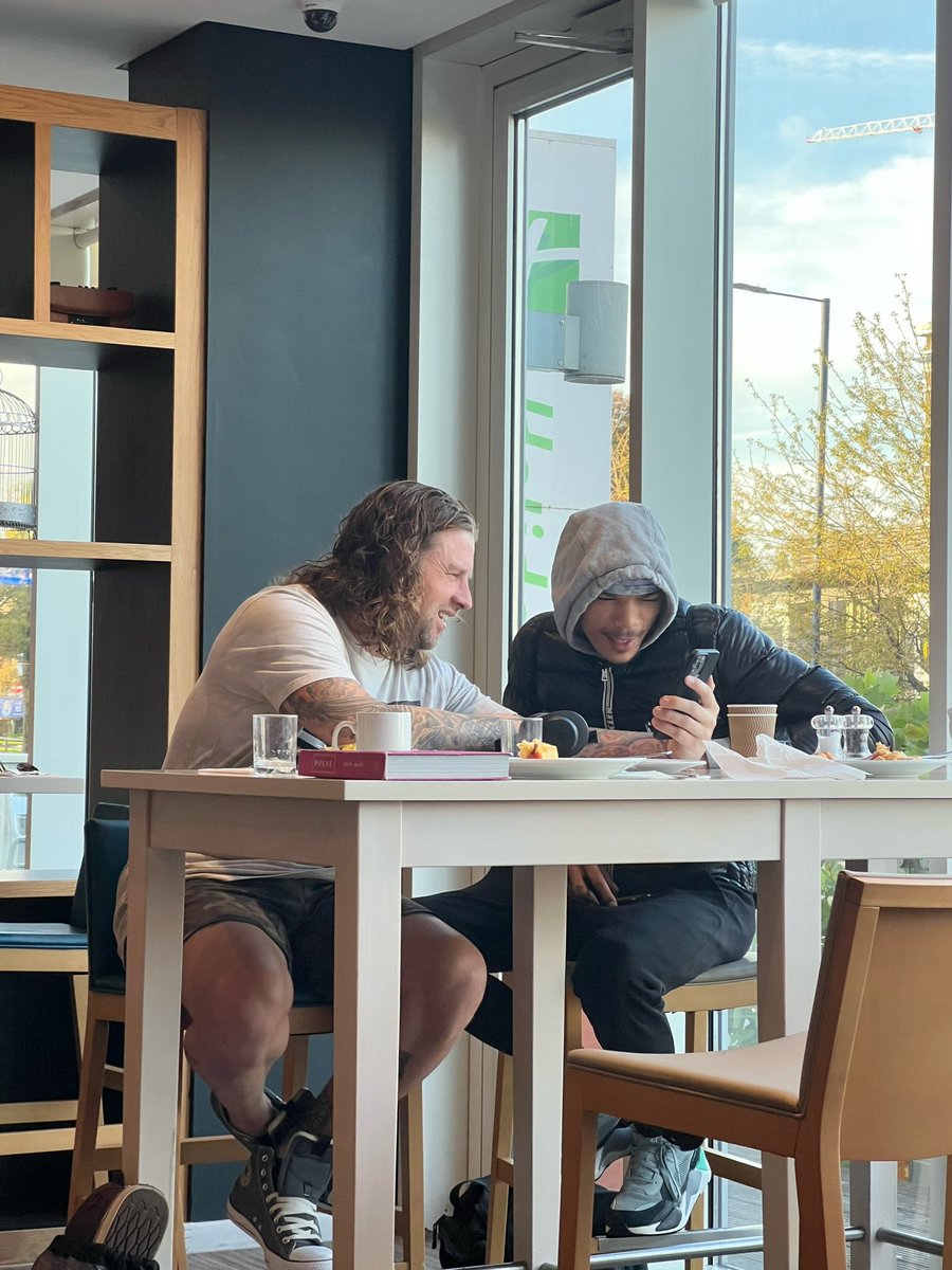 groarkboysbbq's tweet photo. Me and @ChefStretch_ every morning trying to figure out what we were gonna have to cook! 😂 #NextLeveChef https://t.co/GnHTTjcf3d