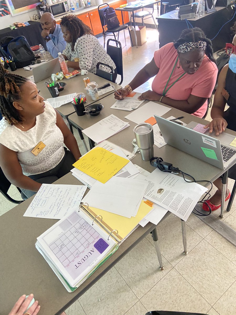 MMS_Raiders's tweet photo. The Legendary 6th Grade Educators at RAIDER NATION are on 🔥🔥🔥#RaiderScholars #Excellenceistheonlyoption #WewillSoarHigh https://t.co/KFIa8PNiI4