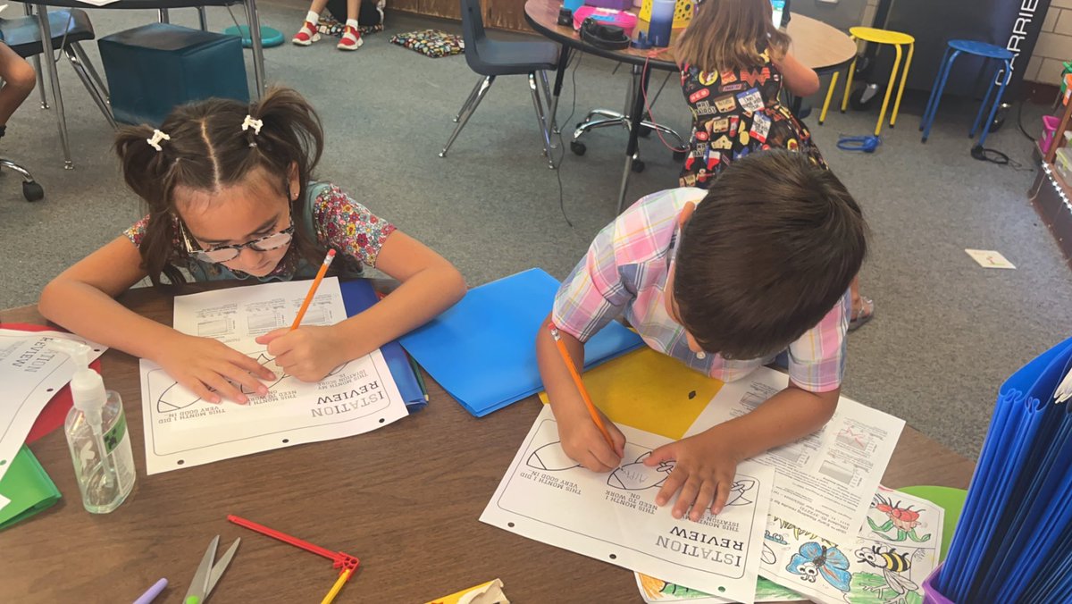 mrsrodriquez4's tweet image. September = Start of Data Folders! I love the conversations I have during data talks! ❤️🚀 @HaysSTEAMshines @ECISDblendED #DataTalks #AtHaysWeShine