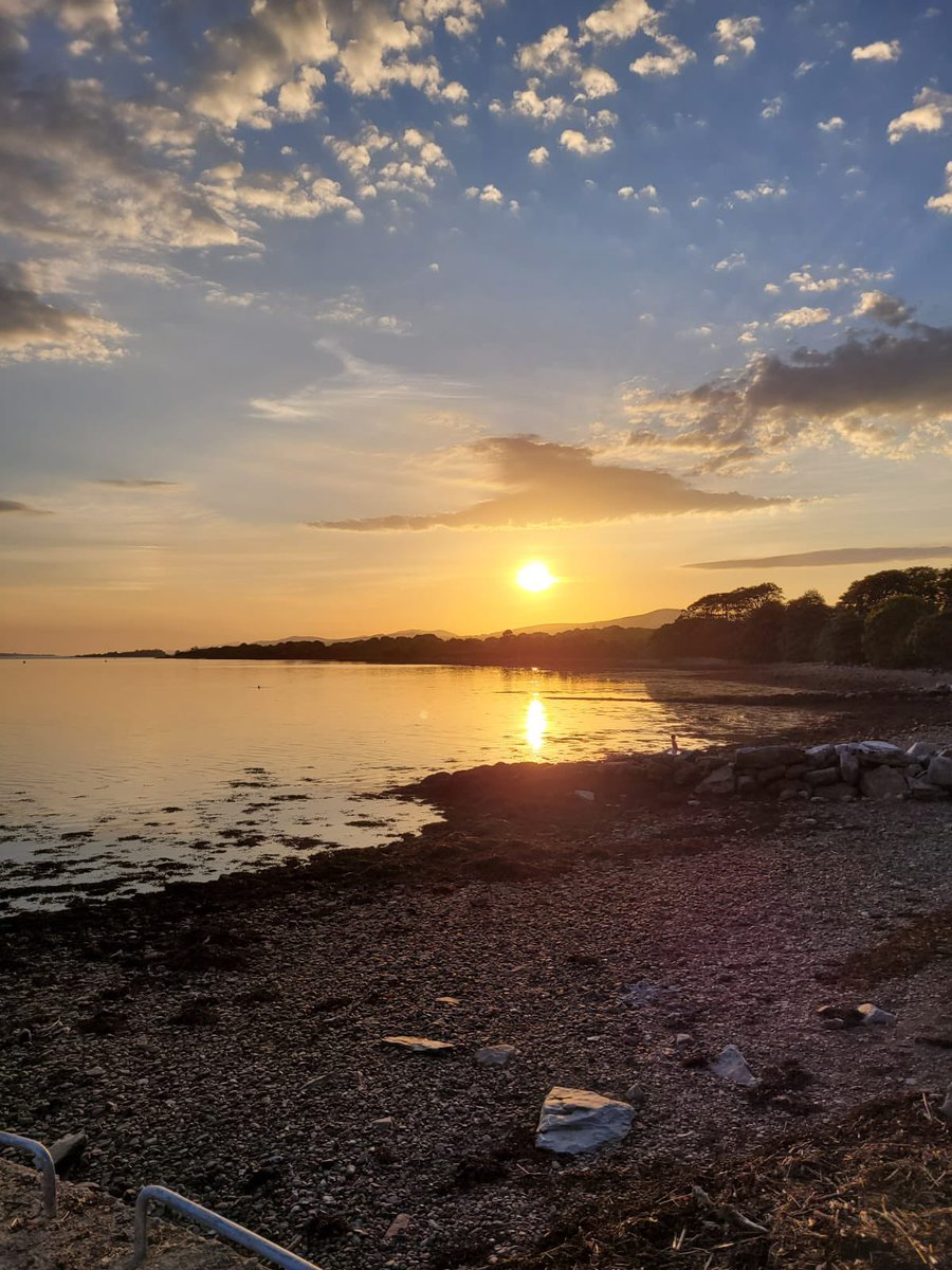 Kenmare Pier this evening! Beautiful sunset! What a beautiful place we live in……
#kenmare #heatwave #summerinseptember #lovewhereilive