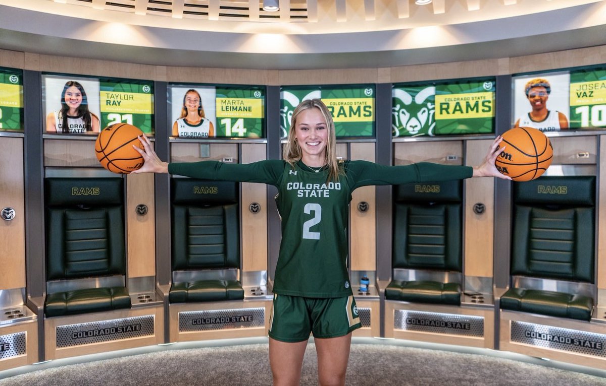 Livi (Tucker) Downs tweet media