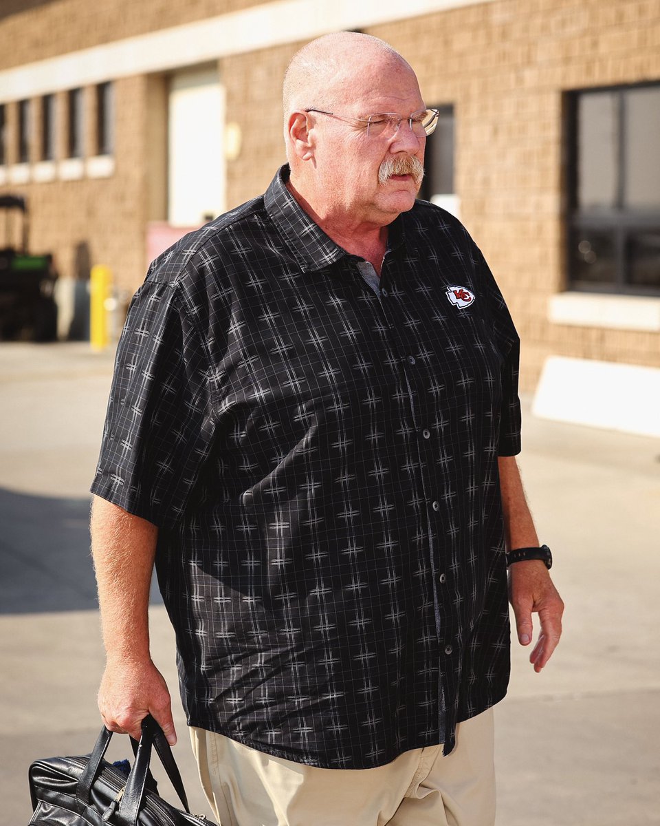 Chiefs's tweet photo. Big Red has arrived 📍 https://t.co/xx8zHWHrsn
