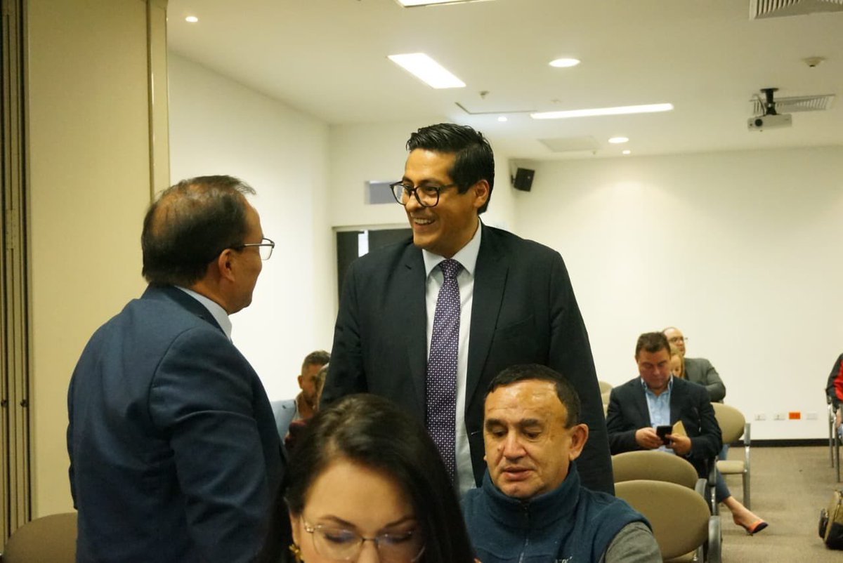 👥| Junto a autoridades y delegados de las instituciones de educación superior del país participé en el taller de elaboración del “Plan por La Paz, Seguridad y Convivencia Social por el Sistema de Educación Superior Ecuatoriano”, desarrollado en <a href="/FLACSOec/">FLACSO Ecuador</a>.
