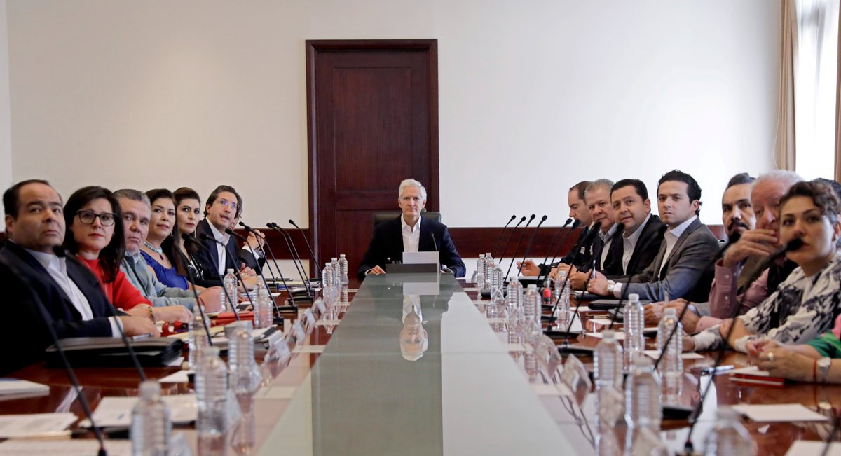 Tuvimos reunión de Gabinete del @Edomex para revisar los objetivos prioritarios de la administración.