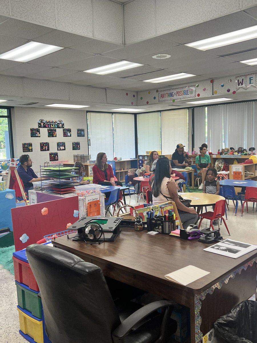 tarabishop_EdD's tweet photo. Pre-K team presenting to our parents for curriculum night and our fabulous Counselor set up to meet with parents! #soaringtonewheights
#rockfishravens
#wearehoke
#oneteamonegoal https://t.co/ixB9zcNwmh