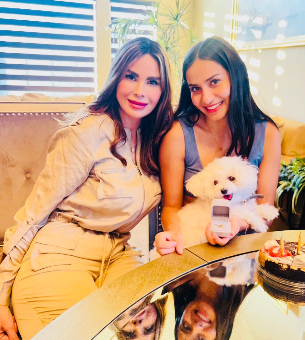 Muchas felicidades a mi bella Victoria por su aceptación a su #doble #Maestria la aprobación de exámenes y todo su esfuerzo y determinación #profesional!! #orgullosa #proudmom #Independiente #familia #familyfirst #paz