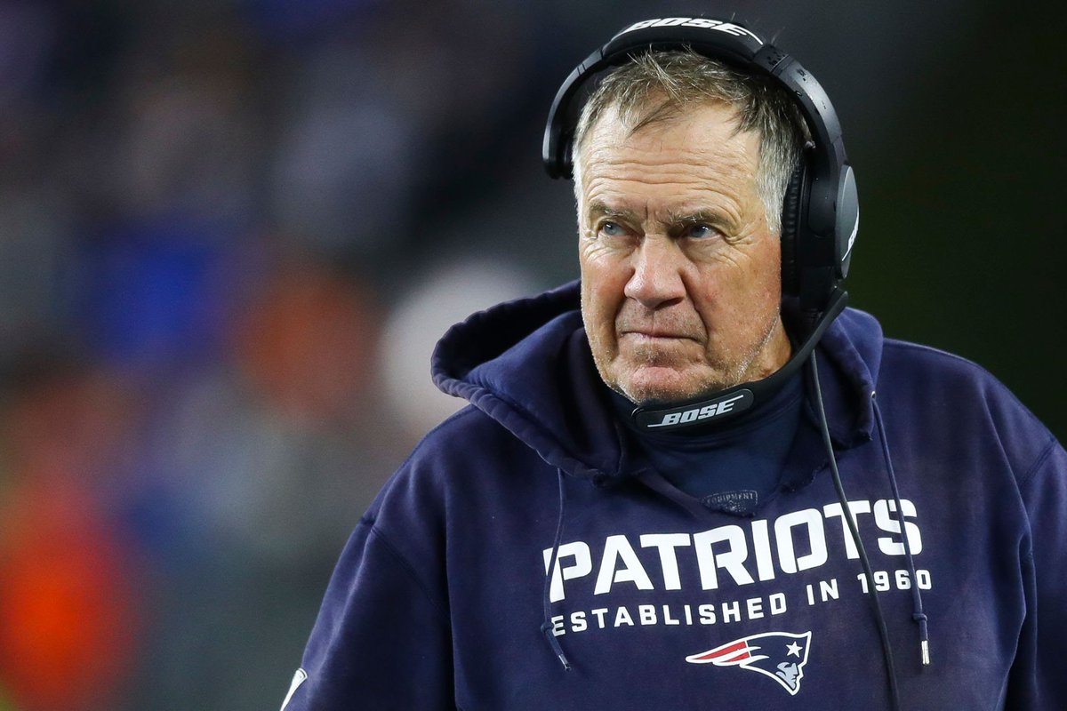 Who do you have winning the Patriots Eagles game Sunday? 

I got Patriots 27 Eagles 21.
