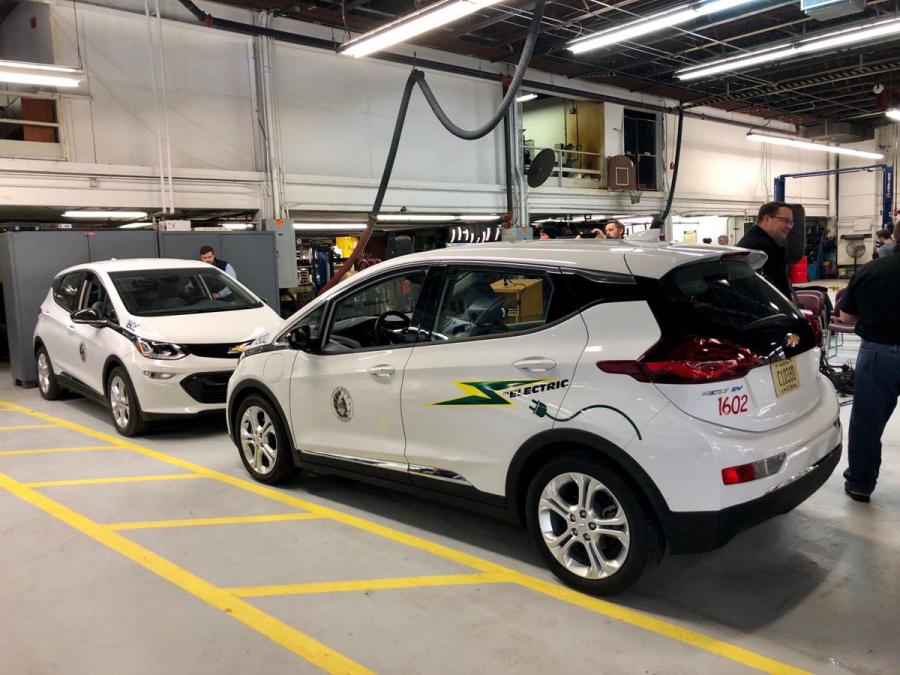 MayorOfMadison's tweet photo. The Capital Budget includes funding for sustainability improvements to City and community facilities, and to electrify our fleet, leveraging over $13 million in federal tax credits. #climateation More info here: https://t.co/TLjP1GYZXm https://t.co/HLawwxRfQw