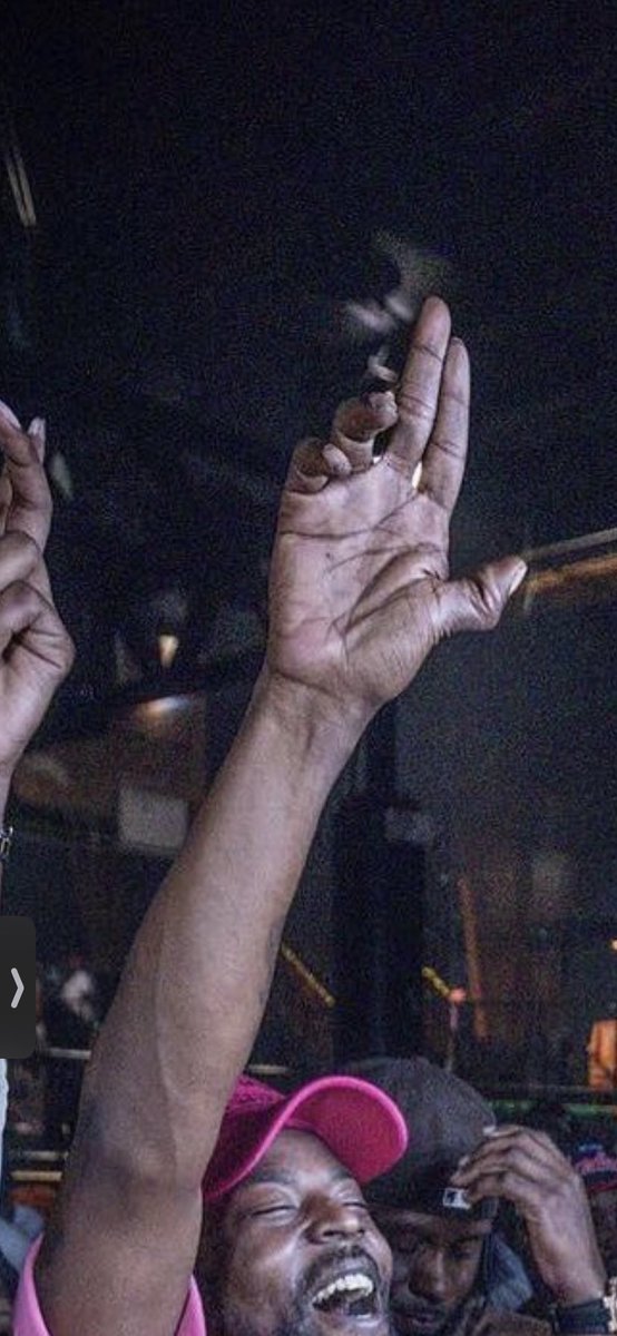 MadeitAce's tweet photo. @RumNitty What in the gun title is that ? 🤔 https://t.co/46iyZ51SRR