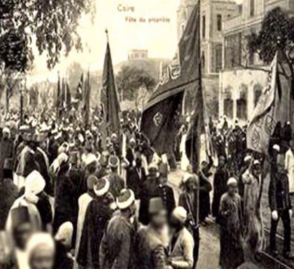 ShifaaQulub's tweet photo. Rabi Ul Awwal 1445AH is nearly here!

Mawlid gatherings from around the world: A thread that’ll be added to throughout this blessed month for the lovers of the Prophet ﷺ

🧵 

Picture: A mawlid celebration parade in Ottoman/Khedivate Cairo in the year 1904: https://t.co/H2foJCoxpz