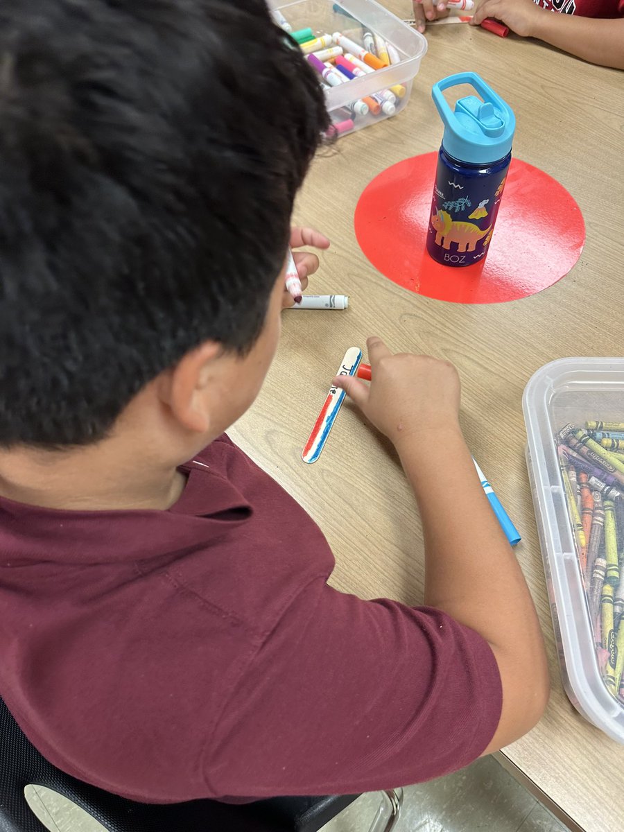 Mrsyoungcreates's tweet photo. My week A classes completed their popcicle sticks for our whole school project! Each friend wrote their name and added their favorite colors. Based the project off the beautiful book #yournameisasong by Jamilah Thompkins-Bigelow. @GutermuthES #artfulreading #art https://t.co/GABQwbP1MN