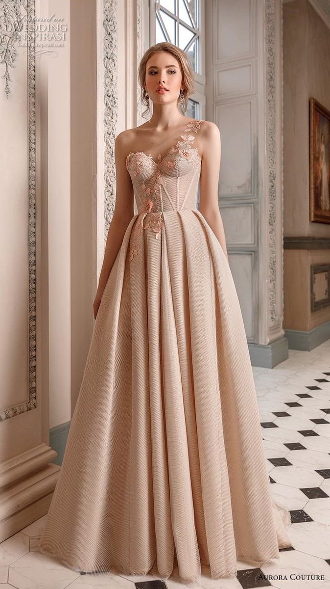 vestidos que eu morreria para ver a elain usando (parte 2)

#ElainWeek