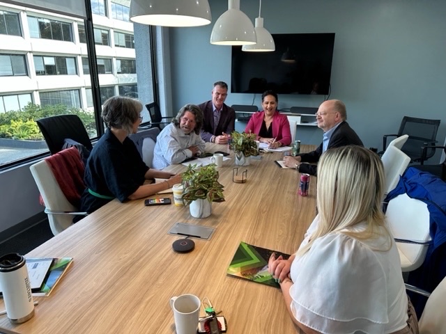 Honored to welcome Minister Whiteside to CIRP and the Opioid  Free Pain Clinic ! 
At the Opioid Free Pain Clinic we're leading the way for the construction sector with alternative pain management solutions thanks to the generous support from Minister Whiteside's ministry