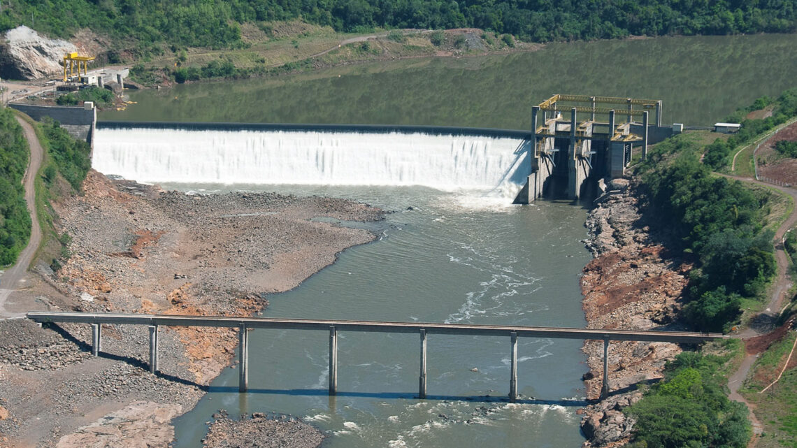 serranossa's tweet photo. .@prefeiturabento quer explicações da Ceran sobre barragens do Rio das Antas https://t.co/MvmPulcnkK
.
.
.
#serranossa #bentogonçalves #riodasantas #enchente #ceran #riograndedosul #usinahidreletrica https://t.co/QmNGkDfjY9