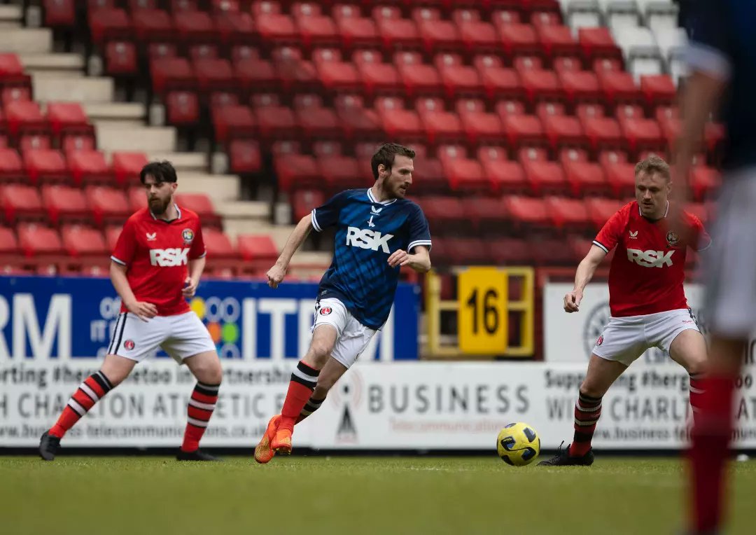 samlwinter's tweet photo. Throwback Thursday to playing at The Valley. Even managed to get on the scoresheet #Invicta #lgbtq #football #footballagainsthomophobia https://t.co/wsjdjORKBe