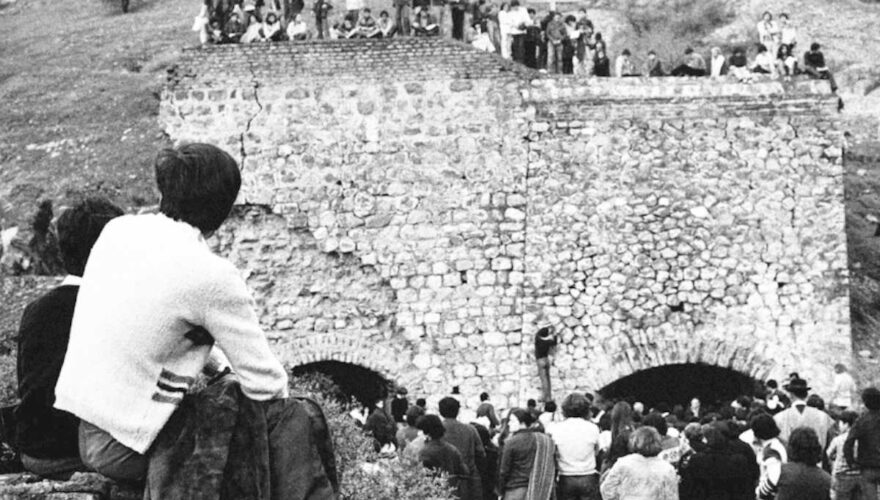 🎙️ “Los golpes tras el Golpe”: Podcast estrena primer episodio sobre cómo se destapó el caso Hornos de Lonquén  » bityl.co/Kykj

👉 Un podcast de <a href="/RelatoNacional/">Relato Nacional - Podcast Narrativo</a>