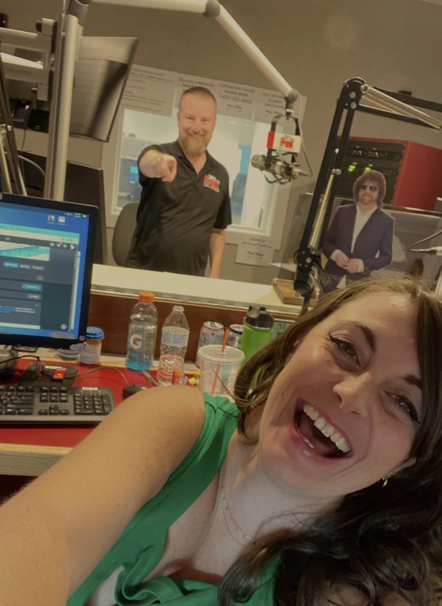 FRANKFMMAINE's tweet image. We need YOU!
...to keep making your requests as we roll into our 12th Hour of the 8th annual #Pay4Play to benefit  #BBCH at @MaineMed!
Seriously, we NEED your tunes to keep us lookin' (and feelin') alive! Whatchu got for us?!?
Get YOUR REQUEST on NOW by CALLING 1-800-352-6865