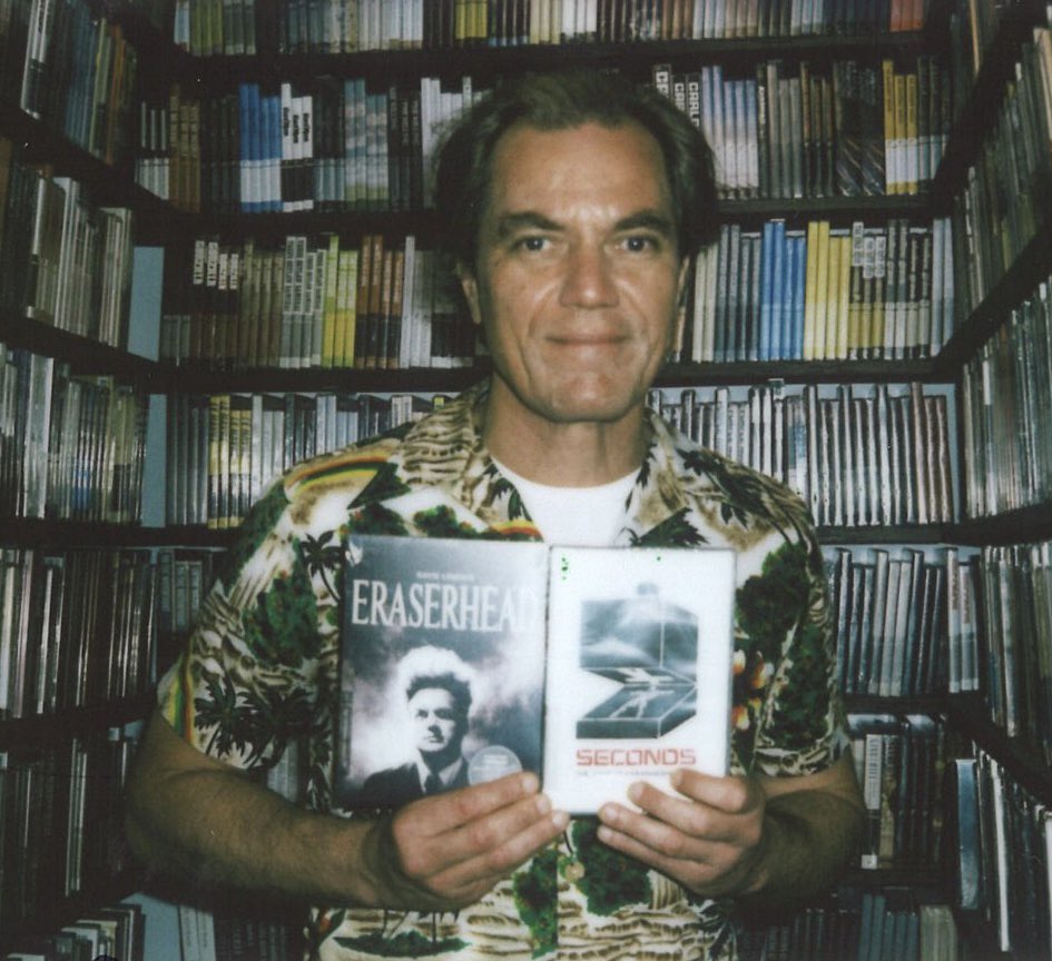 laurinha 🦠 tweet media