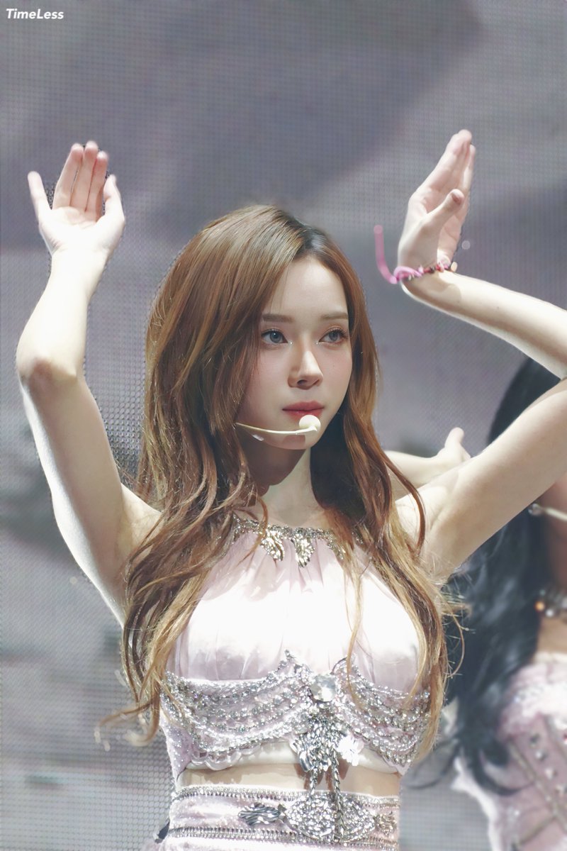 Time_Less_66's tweet image. 230902 BOS #Winter #aespa #민정 #에스파