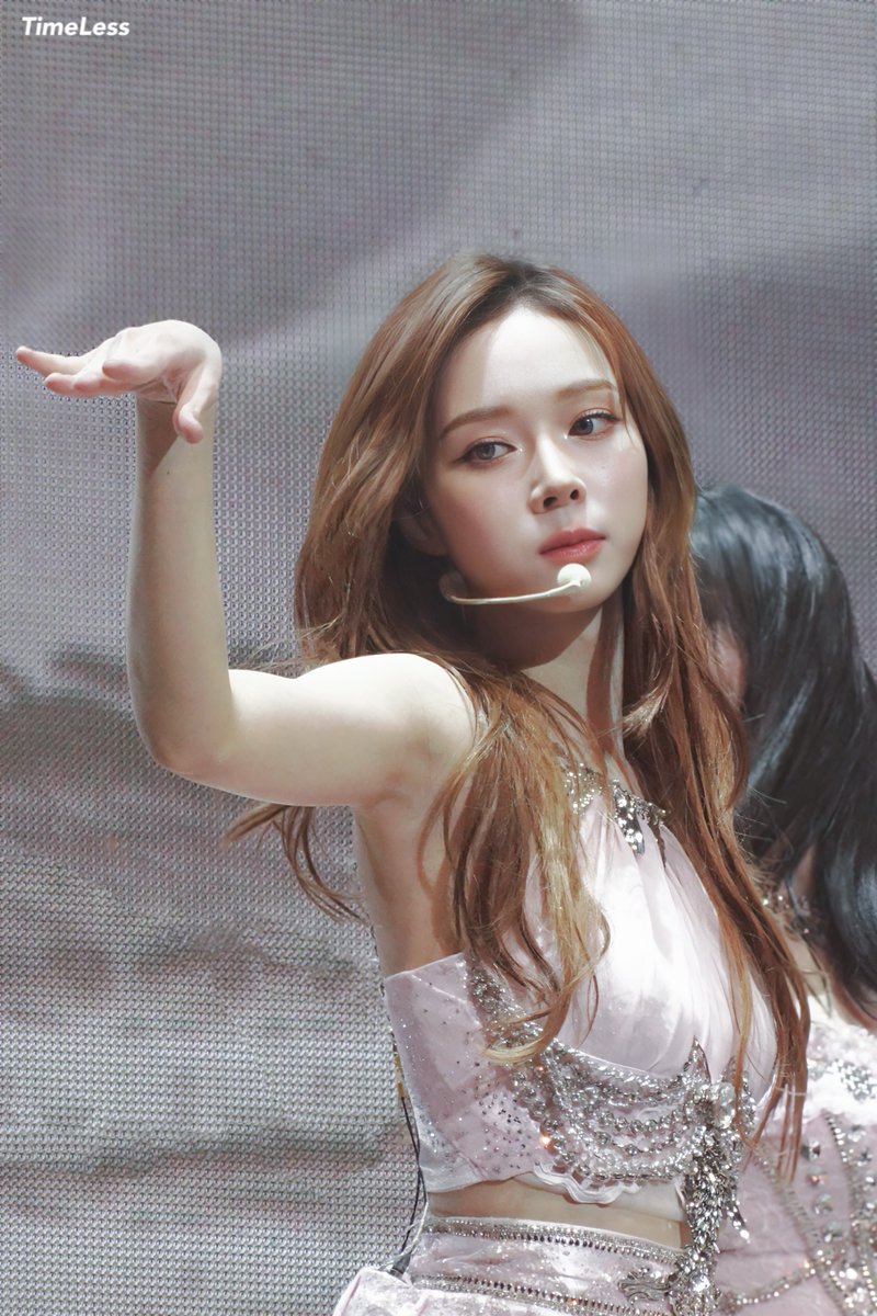 Time_Less_66's tweet image. 230902 BOS #Winter #aespa #민정 #에스파