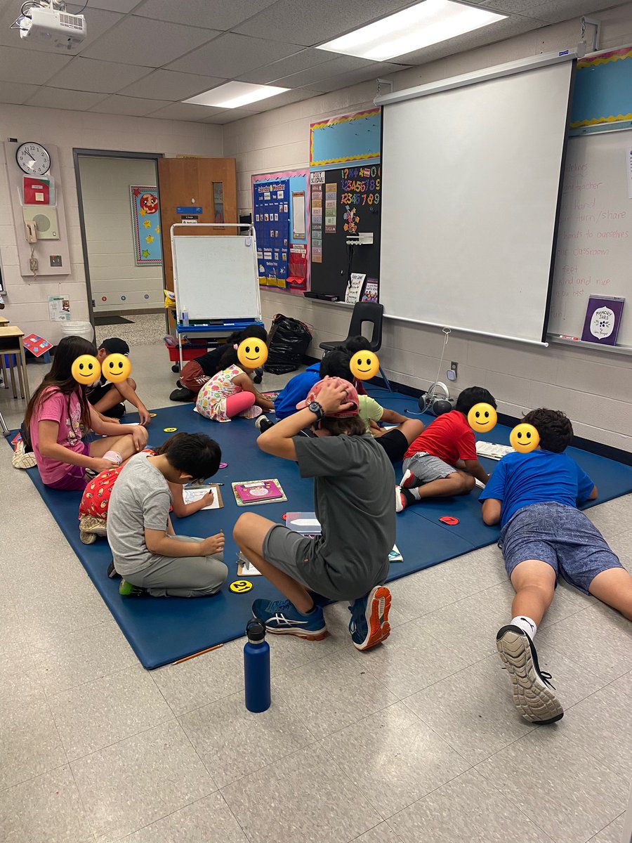 msbowyer1's tweet photo. Today we got to know our buddies from Ms. Feniak’s grade 7/8 class that we will be spending the year with! @dunbar_ps https://t.co/b3FdgRF06N