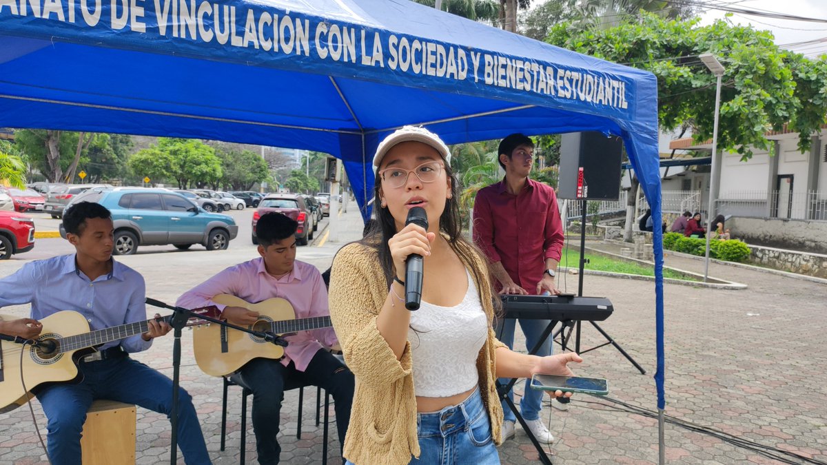 En nuestra quincuagésima cuarta edición de #JuevesCulturales disfrutamos de una “Sesión Acústica de Pasillos”.