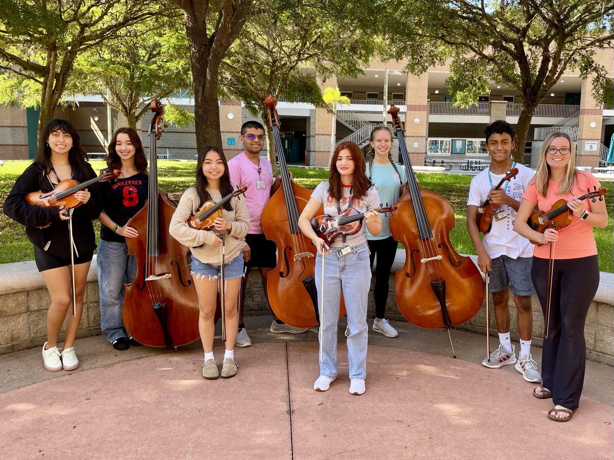 GCHOrchChorus's tweet photo. Congratulations to these talented ⁦⁦@GCSharks⁩ musicians who made ⁦@artisnaples⁩ Youth Philharmonic! Have a fantastic season! 🎶🎻 https://t.co/35wGu6yEaR