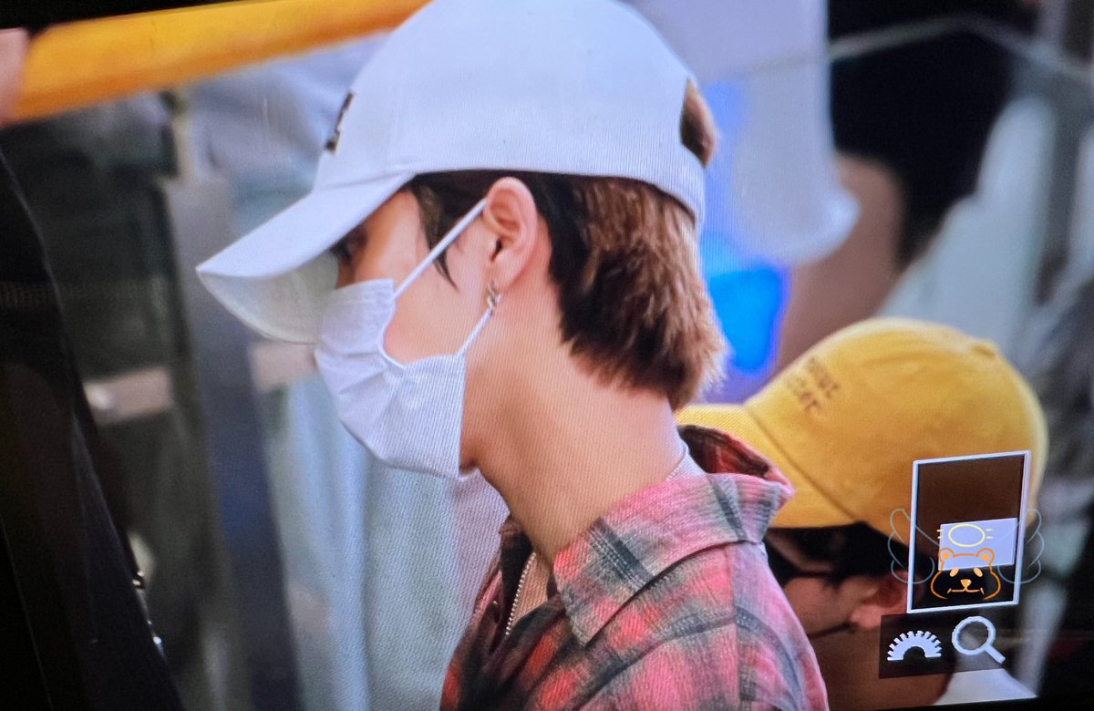 HealingAngel914's tweet photo. 230908   GMP🛫 
🥱
#HAN #hanjisung #jisung #StrayKids             #Stay #한지성 #한 #스트레이키즈             #スキズ #ハン https://t.co/rxFVp6S0kk