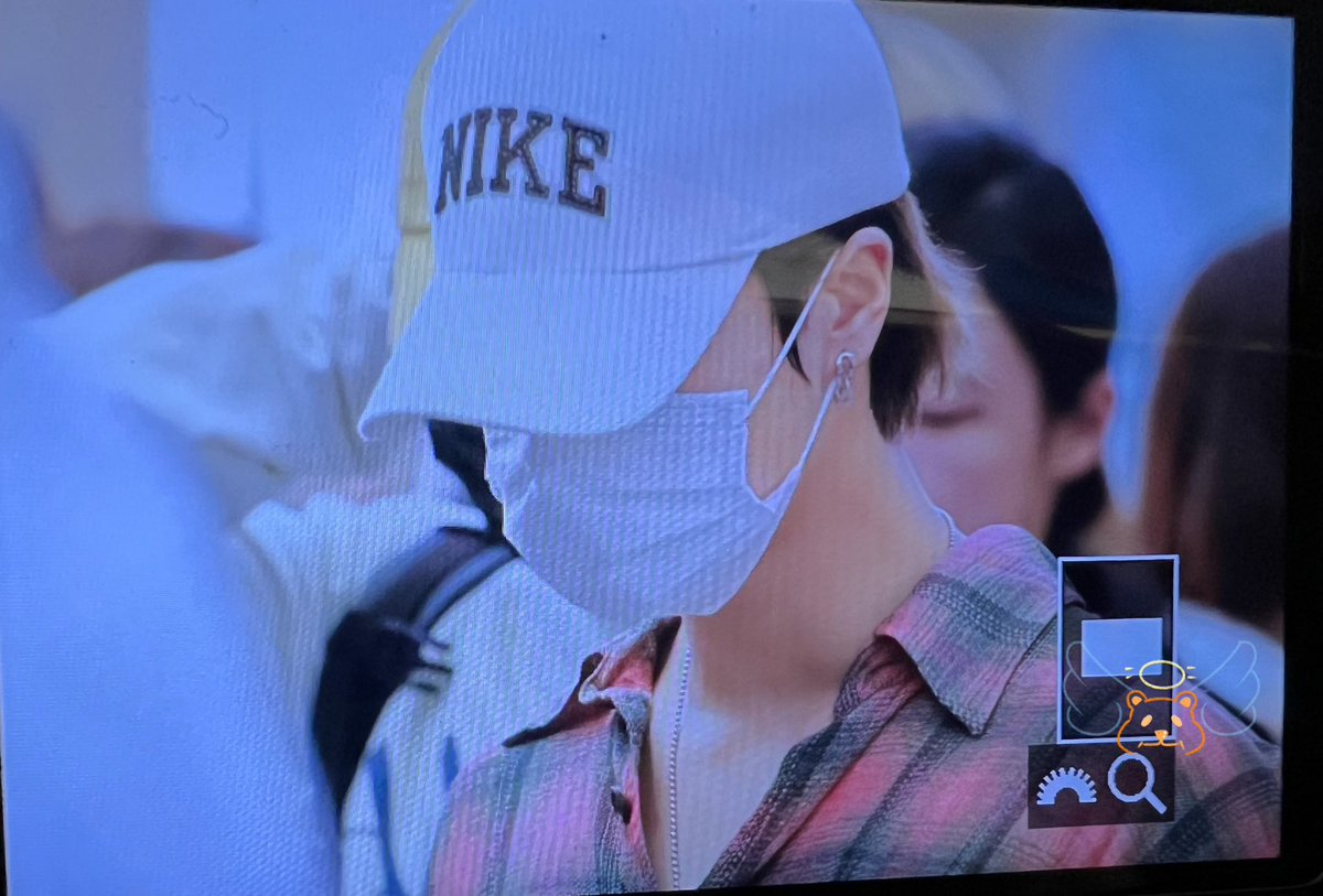 HealingAngel914's tweet photo. 230908   GMP🛫 
🥱
#HAN #hanjisung #jisung #StrayKids             #Stay #한지성 #한 #스트레이키즈             #スキズ #ハン https://t.co/rxFVp6S0kk