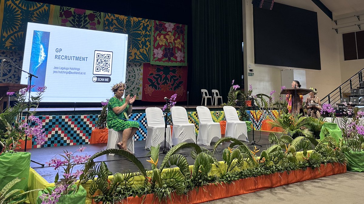 The wonderful <a href="/JessLHutchings/">Jess Hutchings</a> from <a href="/manawafatu/">manawafatu</a> presenting her hugely important PhD work looking at the importance of Pacific Pharmacists. If you’re a GP - get in touch! She wants to speak with you 🫵🏽 for Phase 3 of data collection! <a href="/MedicalPasifika/">Pasifika Medical Association Group</a>