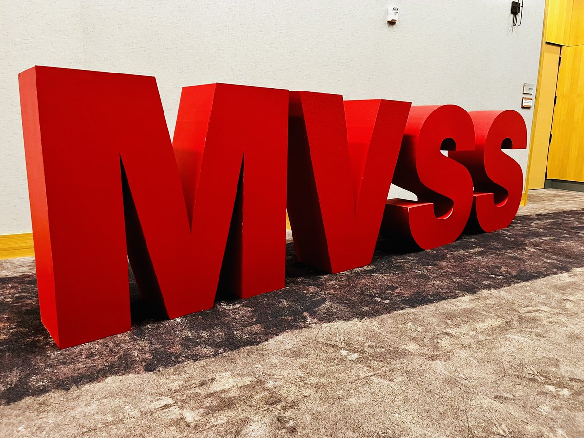 WhereIsYasmin's tweet photo. This year at #MVSS23 we partnered with @TeraRecon to teach #FEVAR planning & sizing and #skills assessment utilizing our NEW @SurgicalScience high-fidelity simulators. It was #FENtastic! 💃🏻🤖😜@MWVSSociety @cookvascular https://t.co/hskli1SmCc