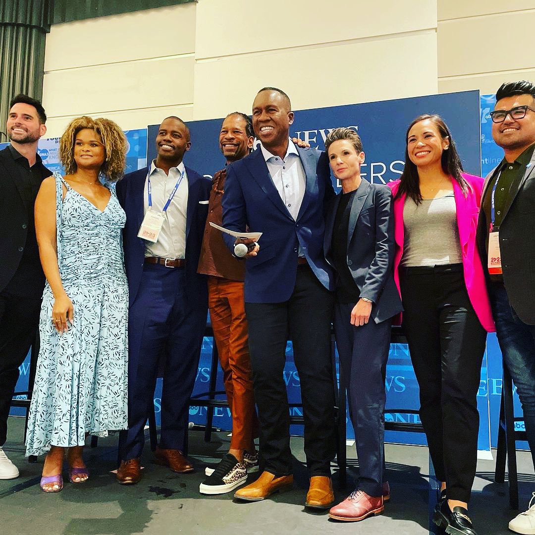 🙏🏿 to this wonderful panel, representing and making a difference, and congratulations again to @abcnewstalent and our executive leadership for an outstanding event. #StorytellersSummit #journalism #nlgja