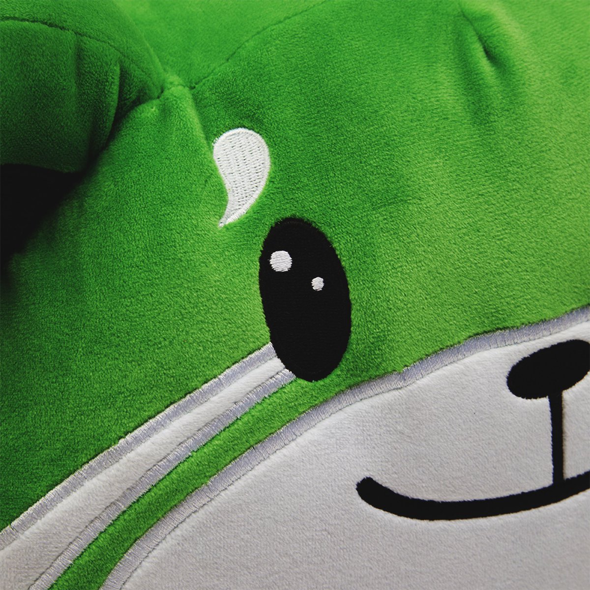 theweekndmerch's tweet photo. Kiss Land 10 Year Anniversary Home Goods. Coming Sept 10 to https://t.co/aqBvSe8PH4 https://t.co/HUWvosiGjy