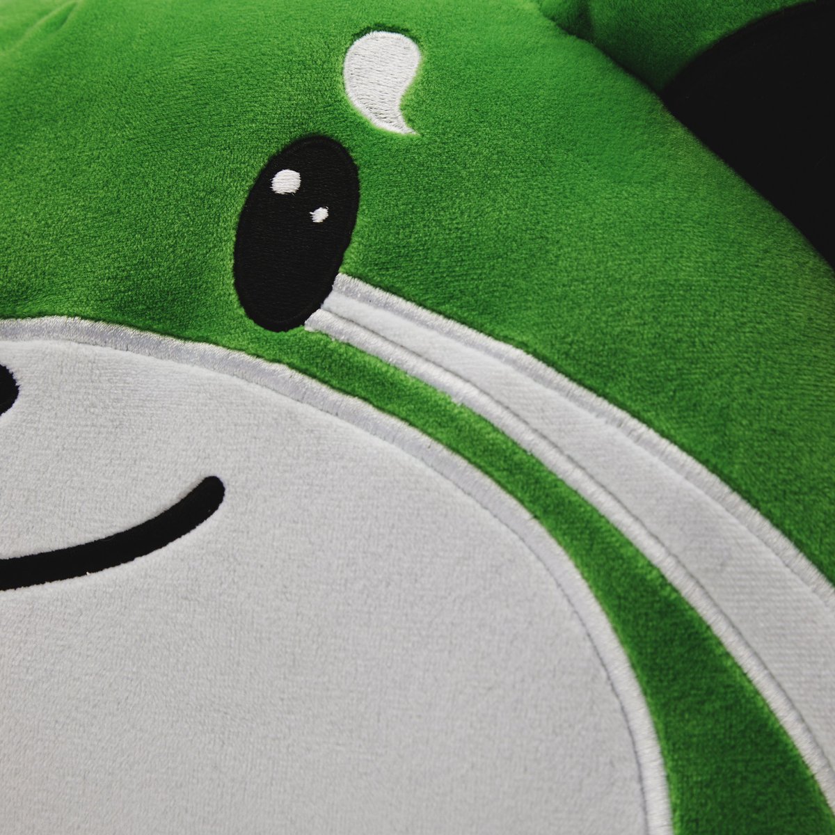 theweekndmerch's tweet photo. Kiss Land 10 Year Anniversary Home Goods. Coming Sept 10 to https://t.co/aqBvSe8PH4 https://t.co/HUWvosiGjy