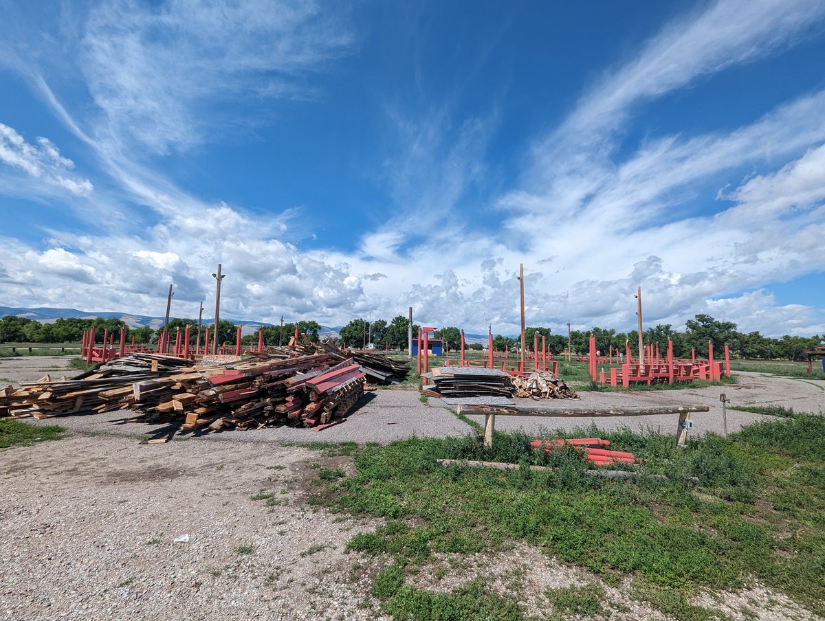 alejsilva's tweet photo. The Shoshone Tribe is getting a new Powwow Arbor thanks to some federal $$. Construction has started. Public meeting to learn more set for Sept. 19. https://t.co/W8i22Nla3v