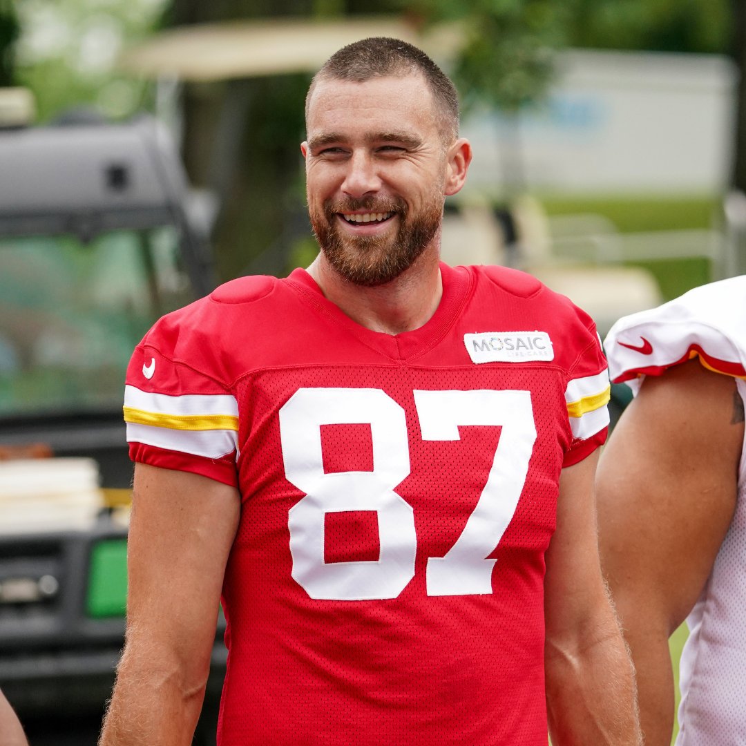 MySportsUpdate's tweet photo. Our first inactives list of the NFL season:

#Chiefs: 
- TE Travis Kelce
- T Lucas Niang
- DT Neil Farrell
- CB Darius Rush
- CB Nic Jones
- DE BJ Thompson 
- OL Wanya Morris

#Lions:
- CB Emmanuel Mosley
- DL Romeo Okwara
- DT Isaiah Buggs
- DL Brodric Martin
- CB Steven Gilmore https://t.co/cnGJFacT7Y