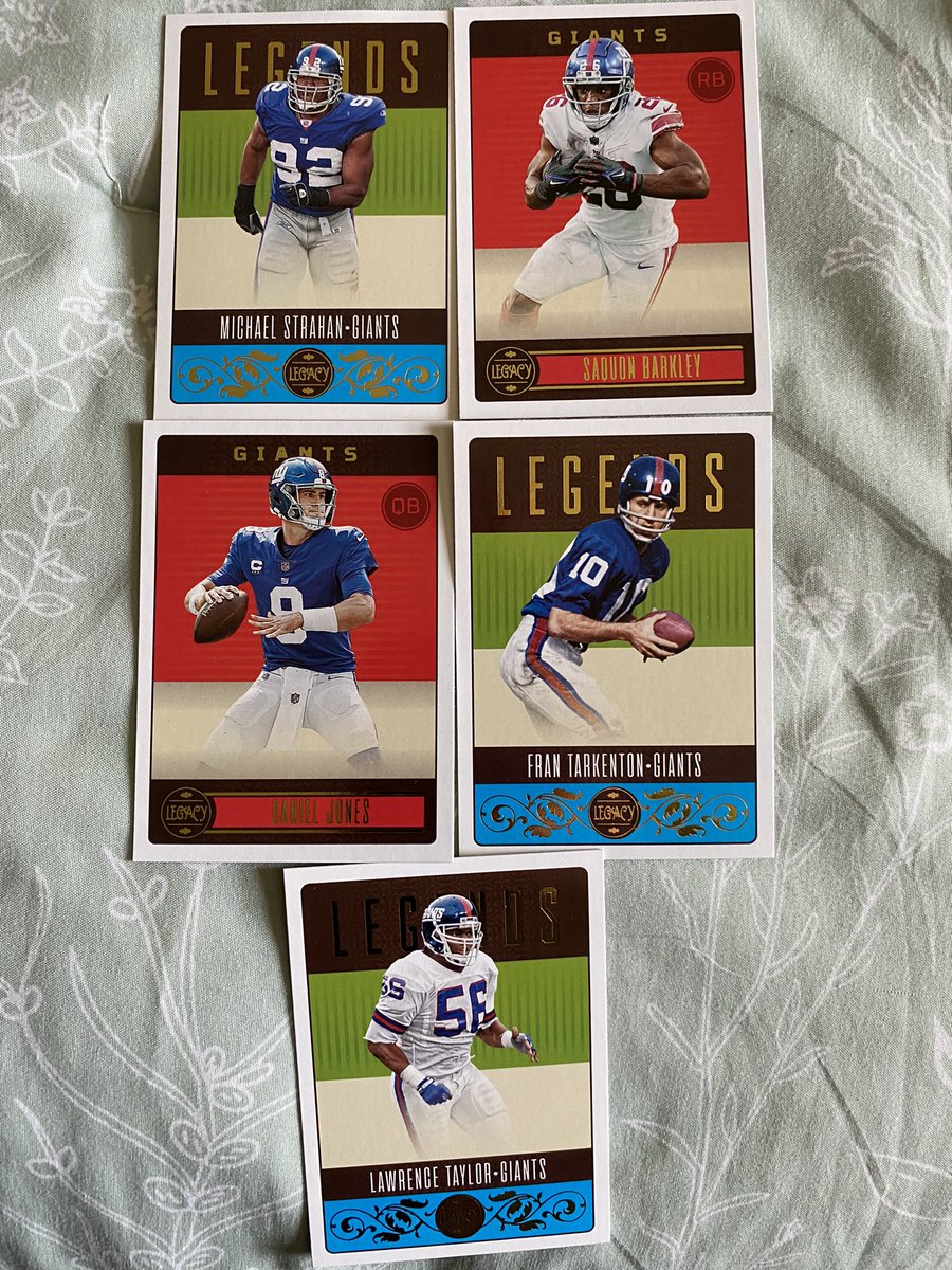 collec_sport's tweet image. Thanks to @anna_arrow @BbaptistThe and @eshecker for #RAKOfTheDay! With no money this year I won’t be able to add many new Giants cards so mail days like this are great! Thank you!