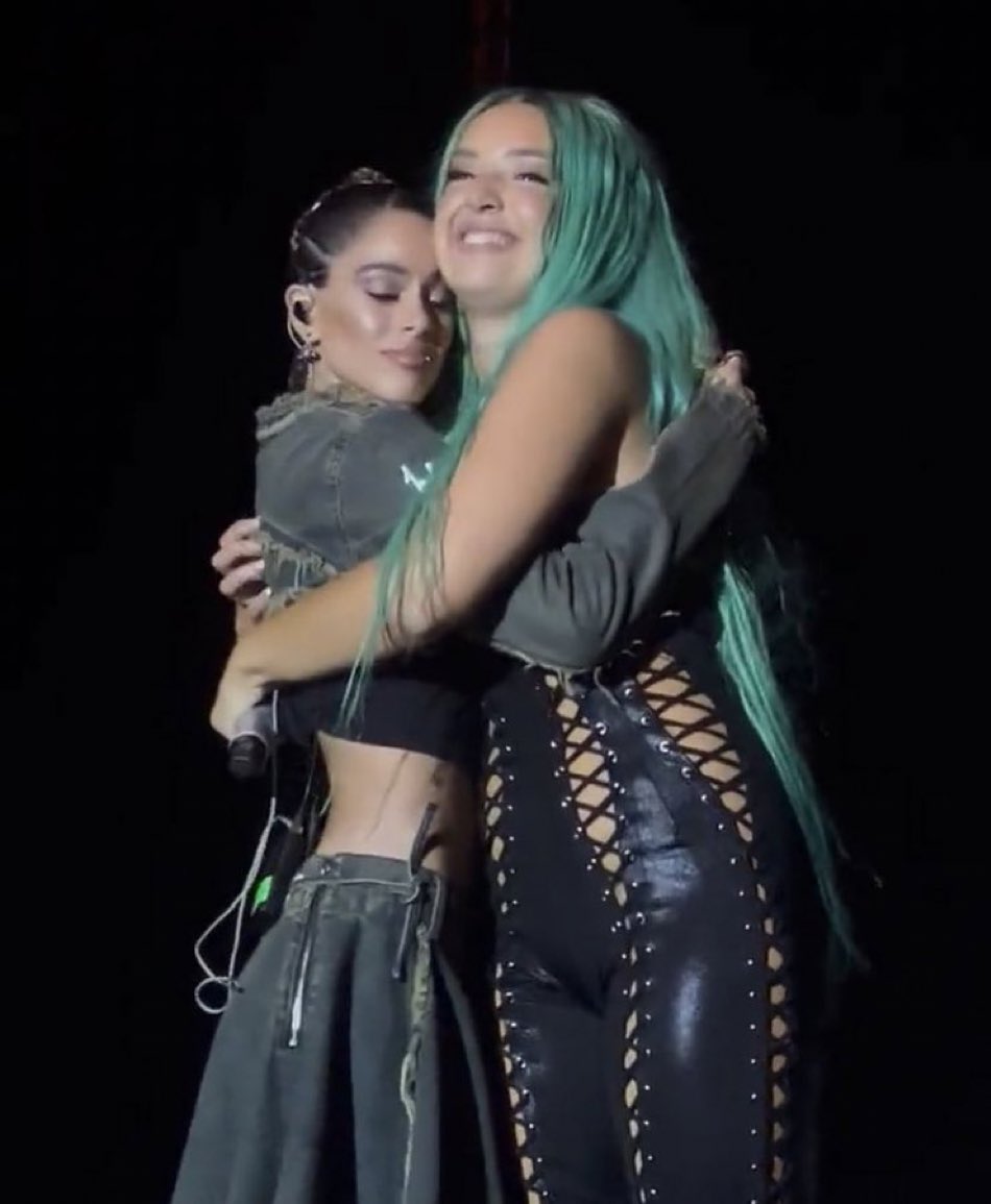 recuerdo_tini's tweet photo. Mis reinas, las amo 🩷 https://t.co/kzG7vwUElj