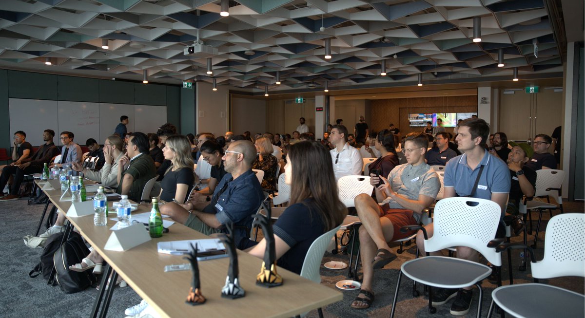 japidotca's tweet photo. Won 🏆 at the 🍁 AI Pitch Competition with Microsoft and @aceocial 

@Cleancut_ai's video editing AI is blowing ppl's minds. https://t.co/3y9GRbsJsQ