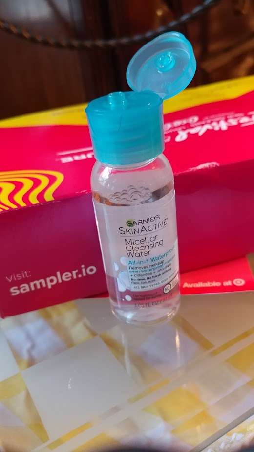 aunteepam's tweet photo. #SamplerLove #SamplerDrops #TryBeforeYouBuy #Sampler #samplerio
π«π₯ Essence Festival of Culture Collection π₯π«
@TheSamplerApp @essencefest @garnierUSA @Target @CocaCola
5οΈβ£π I love Garnier Waterproof Micellar Water. It removes makeup in one swipe. I used it with a cotton ball. https://t.co/Q0zdgrdsGq