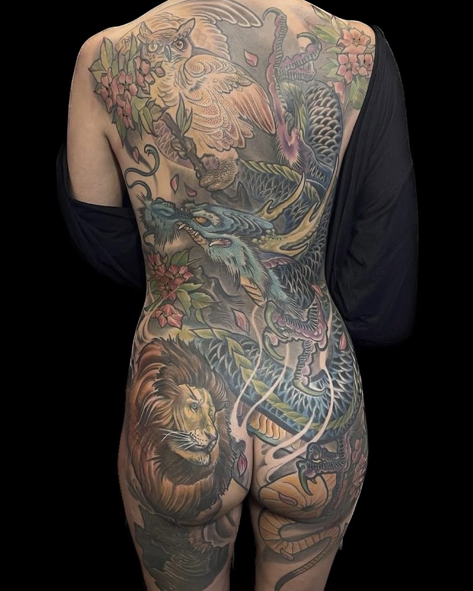 MarkedStudios's tweet photo. After many sessions.. This back piece is finally complete! Amazing job 🤘✨

By @jpseger113  

#backpiece #fullbacktattoo #colortattoo #renotattooartist #markedstudios #reno #tattooredefined #inkedbymarked #colortattoo #renotattooartist #worldfamousink #artists... https://t.co/58UwpsRzP7