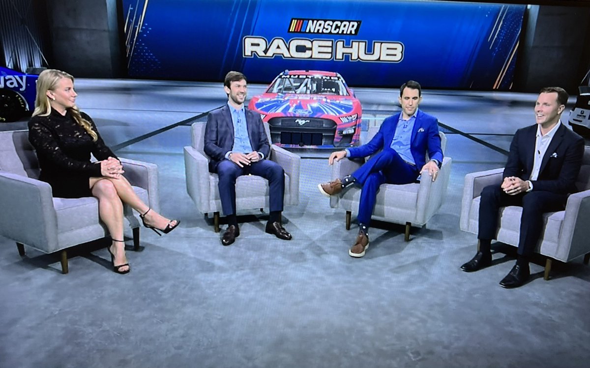 kaitlynvincie's tweet photo. One of my favorite shows to date tonight on the Hub, alongside this crew. @NASCARONFOX | @Daniel_SuarezG @Aric_Almirola @Tbayne6 https://t.co/HXsa36y7Bk