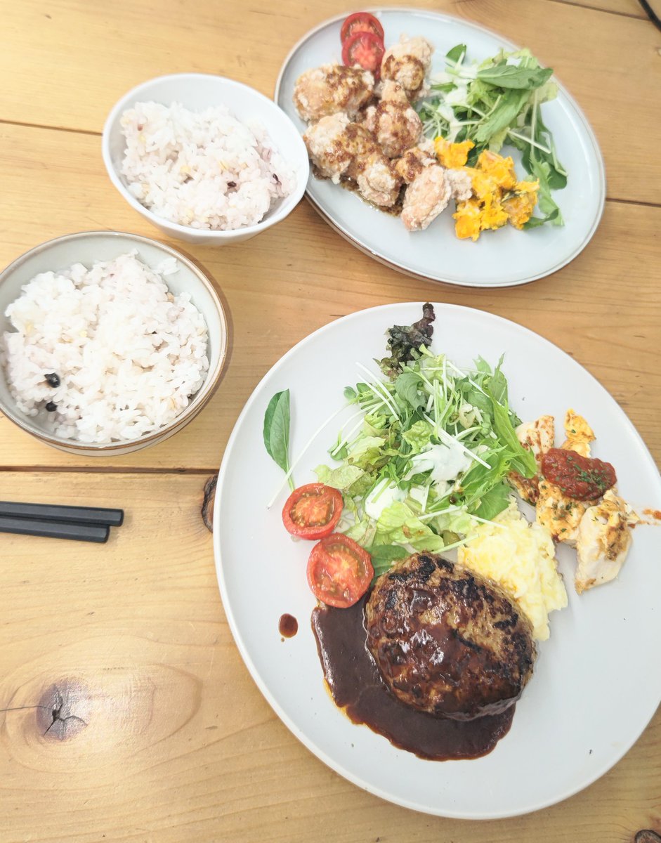 YM_ngeGK1213050's tweet photo. #空下テラス (豊田市大林町)内に新規オープンした→ #DeliDiCafe #デリディカフェ さん。水曜日、豊スタへと向う前にランチしてきました〜🍽️😋
この日はキッチンカーの #CookingSmileSweets さんも出店されていたのでランチ後にパフェも✨
9月中は火〜金の平日営業!お近くの方は是非〜🤗 https://t.co/CUERVOWN7n