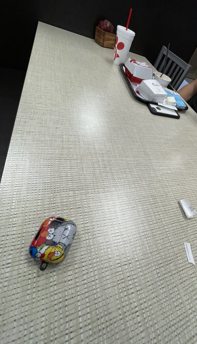 𝑂𝐽🌪️ tweet media